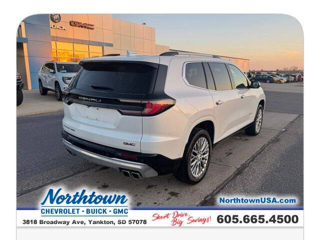 2024 GMC Acadia Denali