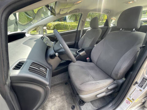 2015 Toyota Prius Three