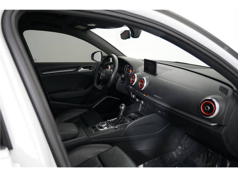 2017 Audi A3 Sportback e-tron 1.4T Premium Plus