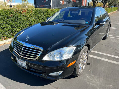 2007 Mercedes-Benz S-Class for sale at Fiesta Motors in Winnetka CA