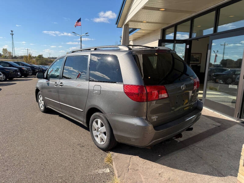 2004 Toyota Sienna XLE Limited 7 Passenger