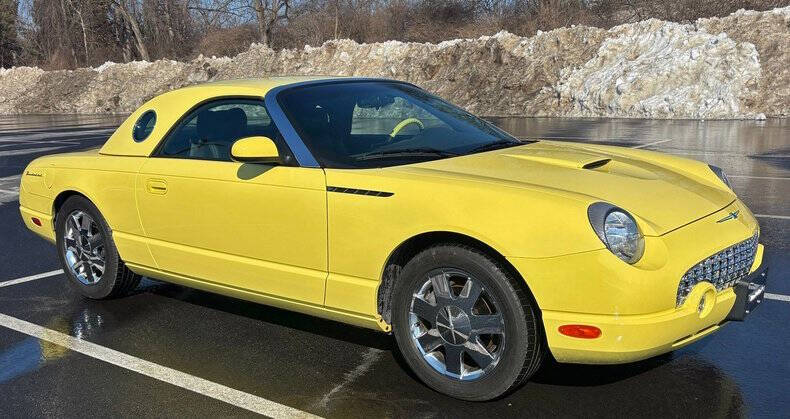 2002 Ford Thunderbird Deluxe
