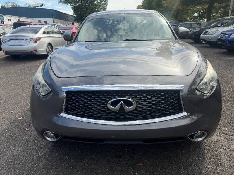 2017 Infiniti QX70