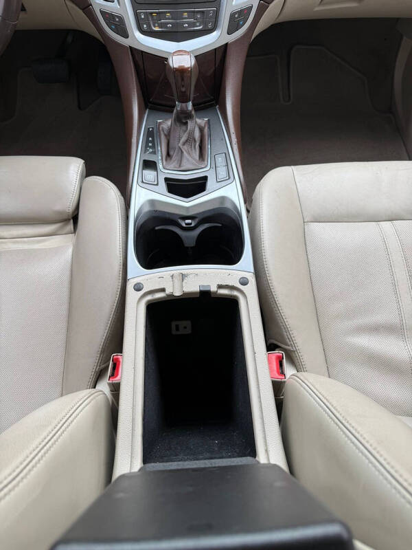 2011 Cadillac SRX Luxury Collection