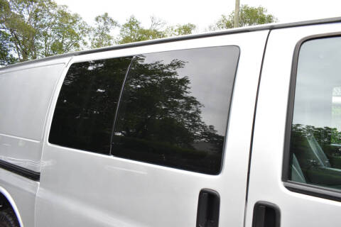 2023 GMC Savana 2500