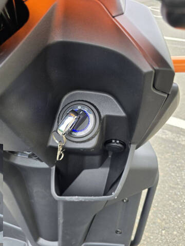 2027 Supermach Tank 200cc EFI