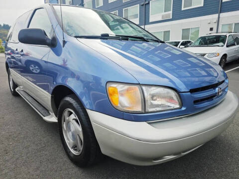 2000 Toyota Sienna