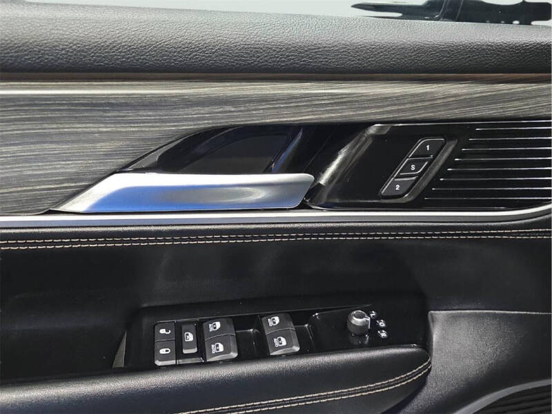 2024 Jeep Wagoneer L Series III