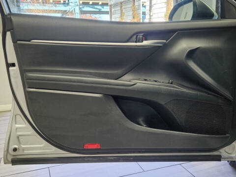 2023 Toyota Camry SE Nightshade