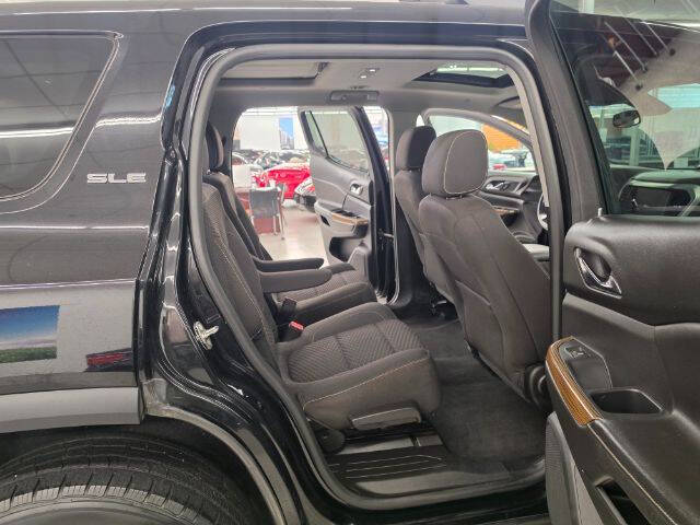 2017 GMC Acadia SLE-2