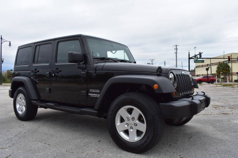 2011 Jeep Wrangler Unlimited Sport photo 1