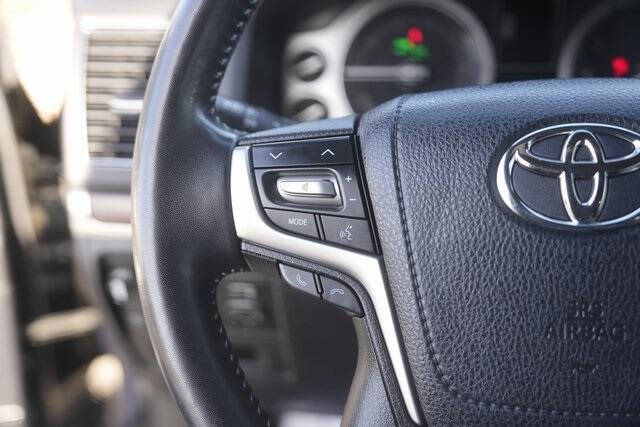 2018 Toyota Land Cruiser