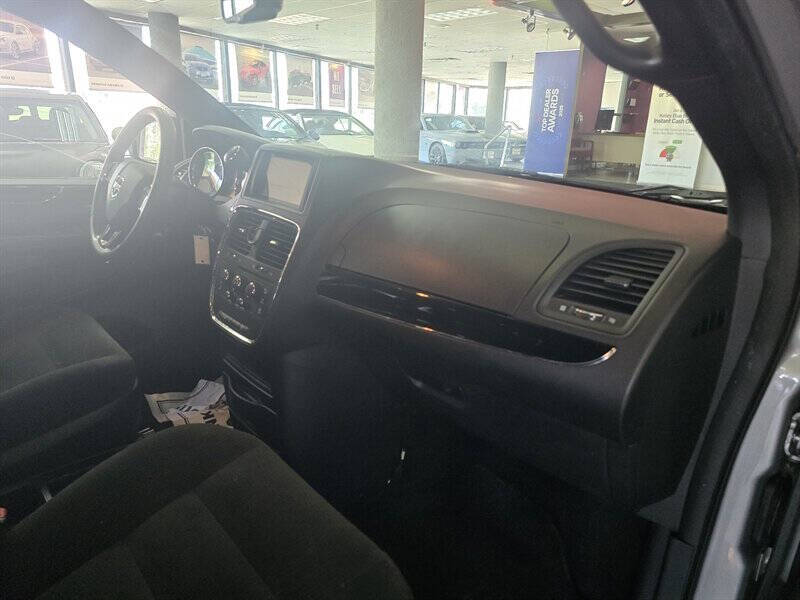 2017 Dodge Grand Caravan SE