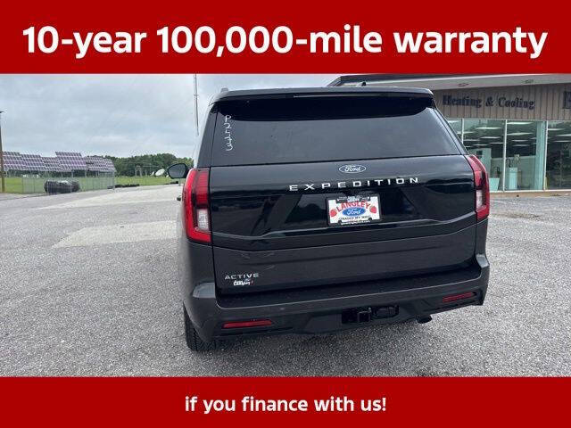 2025 Ford Expedition Active