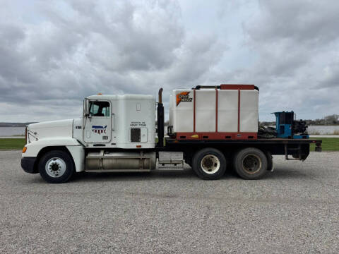 1995 Freightliner FLD120