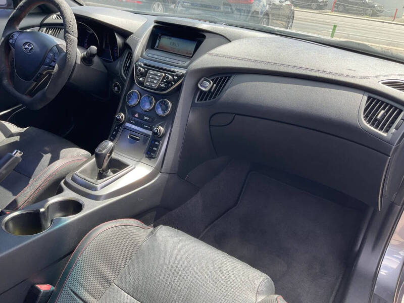 2015 Hyundai Genesis Coupe