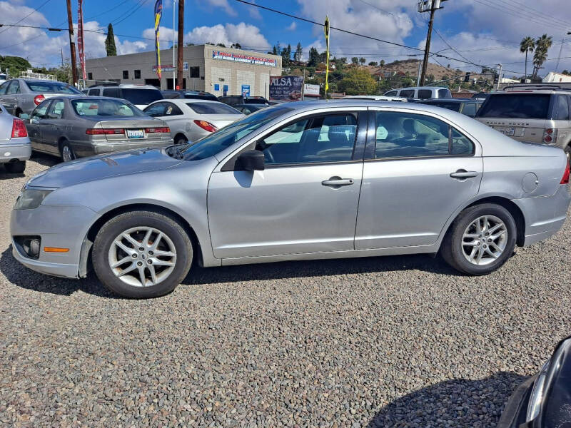 2012 Ford Fusion S photo 6