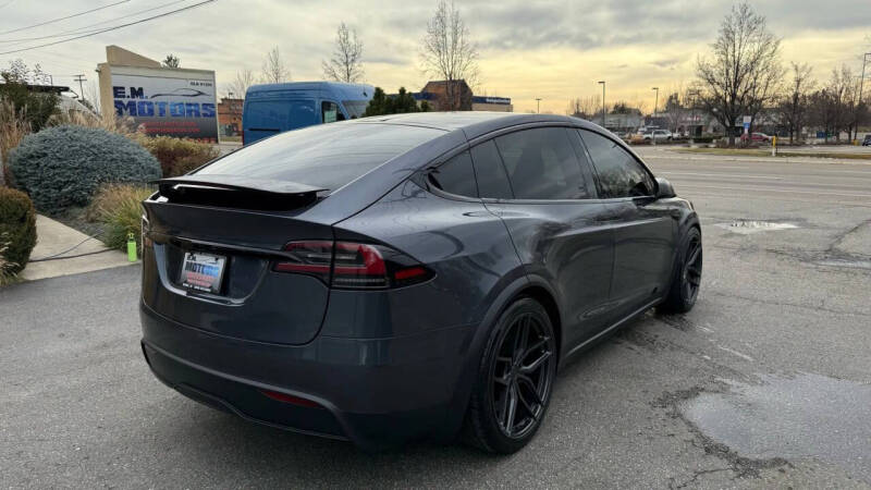 2022 Tesla Model X Plaid