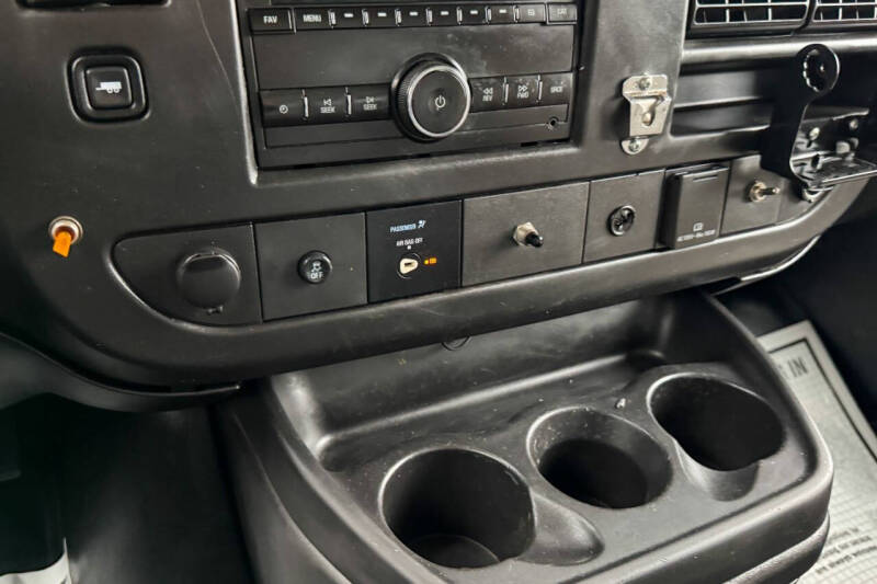 2017 Chevrolet Express 2500