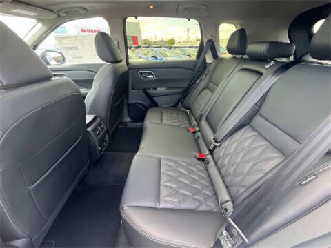 2025 Nissan Rogue Platinum