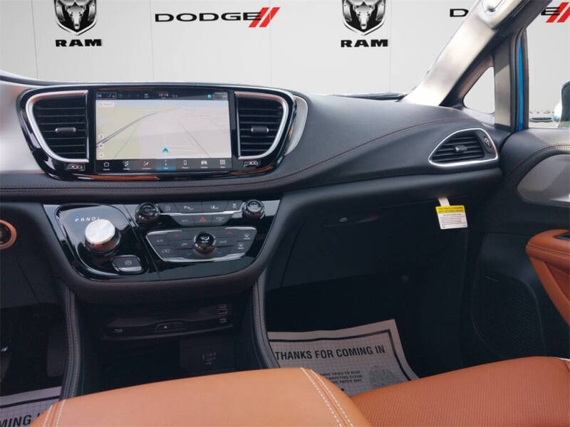 2026 Chrysler Pacifica Pinnacle