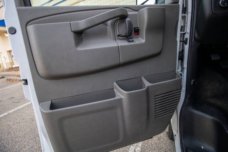 2017 Chevrolet Express LT 3500