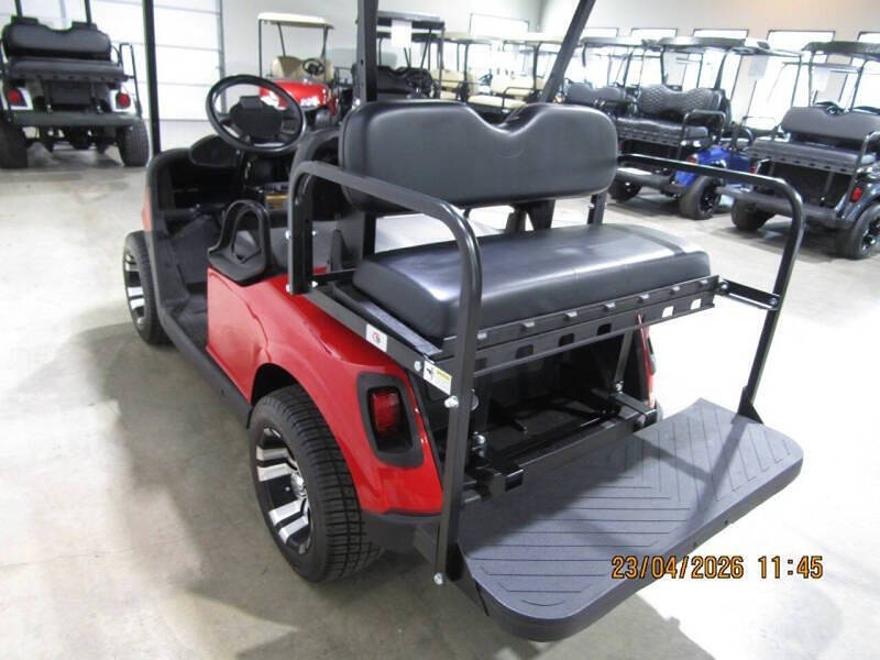 2020 E-Z-GO RXV
