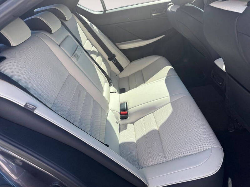 2023 Lexus IS 350 F SPORT