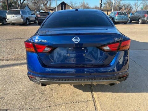 2022 Nissan Altima 2.5 SR