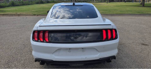 2021 Ford Mustang EcoBoost