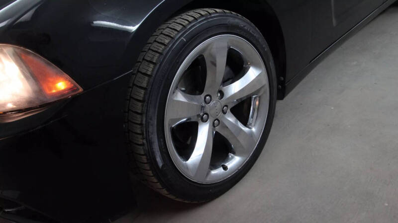 2013 Dodge Charger SE