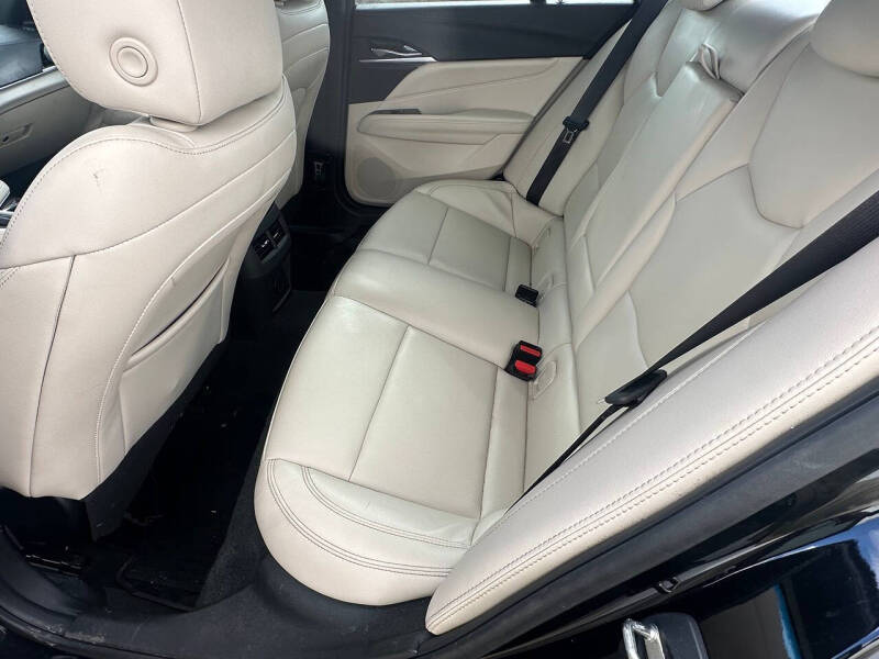 2021 Cadillac CT4 Luxury