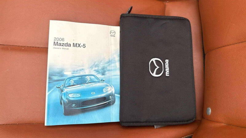 2006 Mazda MX-5 Miata Grand Touring