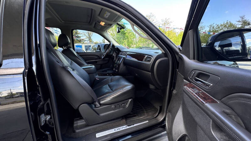 2011 GMC Yukon Denali