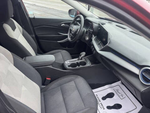 2025 Chevrolet Trax LS