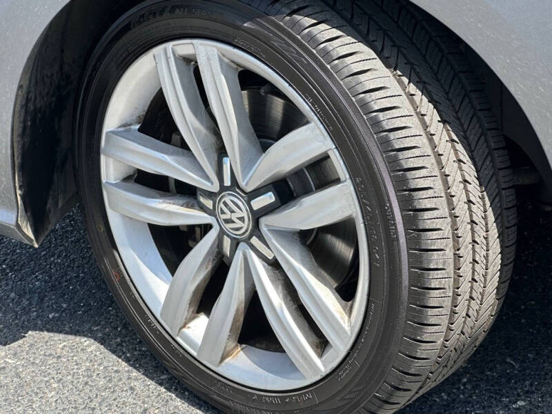 2016 Volkswagen Passat