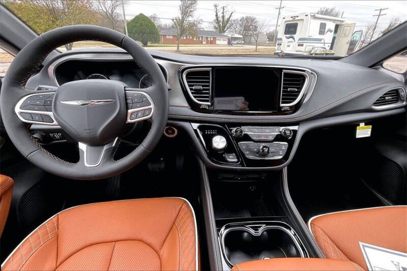 2026 Chrysler Pacifica Pinnacle