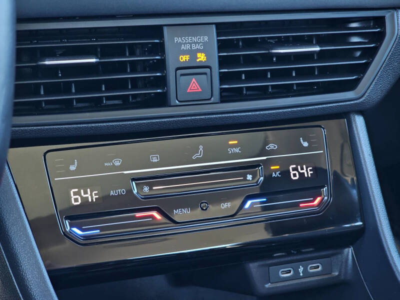 2025 Volkswagen Jetta SE