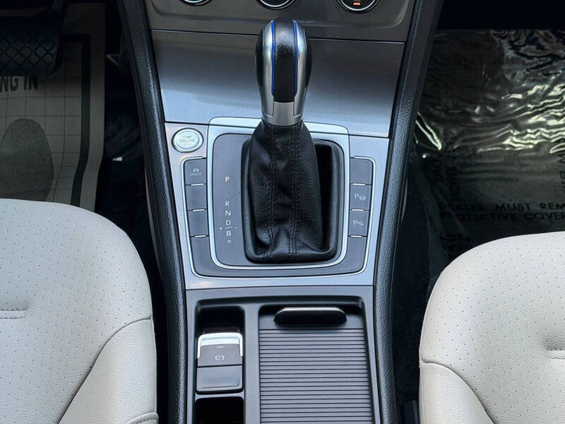 2016 Volkswagen e-Golf SEL Premium