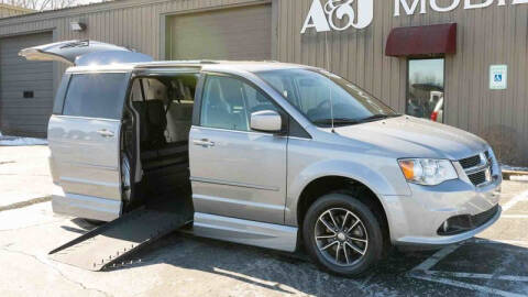 2017 Dodge Grand Caravan for sale at A&J Mobility in Valders WI