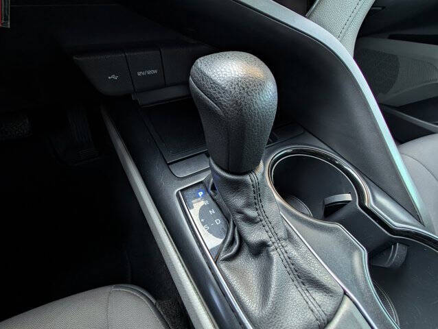 2020 Toyota Camry LE