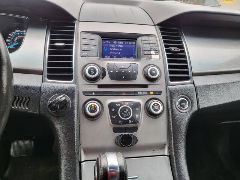 2013 Ford Taurus SEL