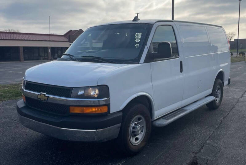 2022 Chevrolet Express 2500