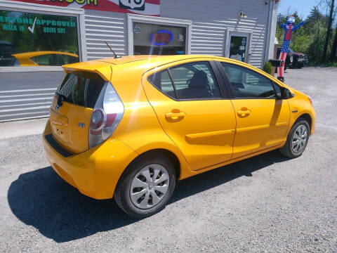 2014 Toyota Prius c Two