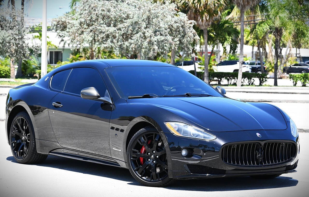 2011 Maserati GranTurismo 1