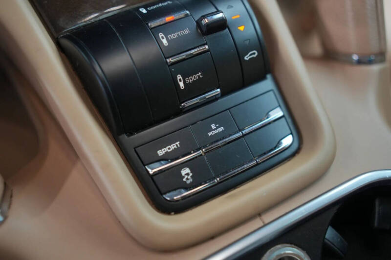 2014 Porsche Cayenne S Hybrid