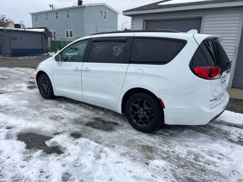2019 Chrysler Pacifica Touring L