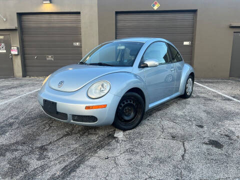 2010 Volkswagen New Beetle for sale at Vox Automotive in Oakland Park FL