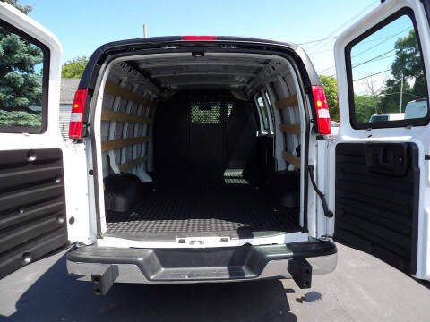 2025 Chevrolet Express 2500
