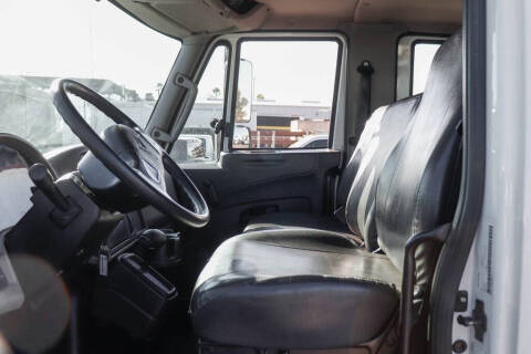 2018 International DuraStar 4300